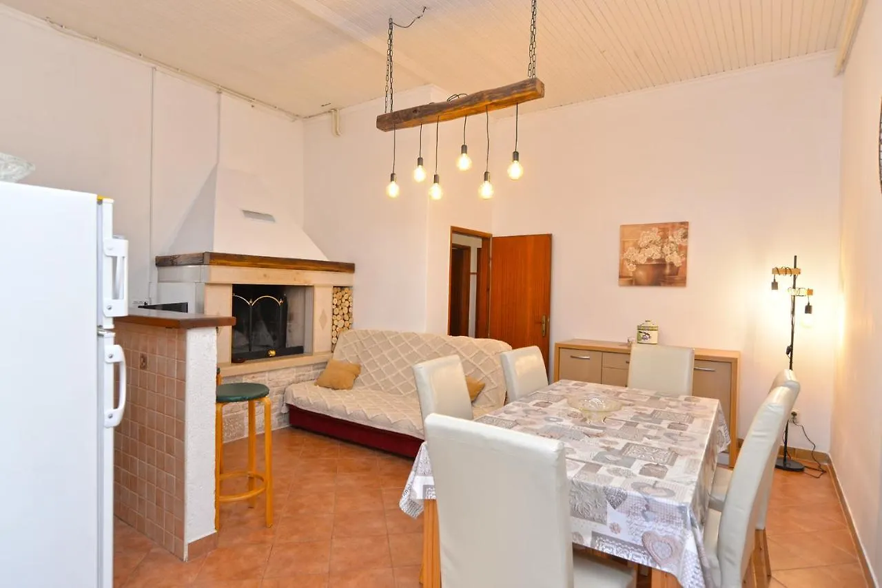 Apartments Mira 615 Rovinj 0*,  Kroatië