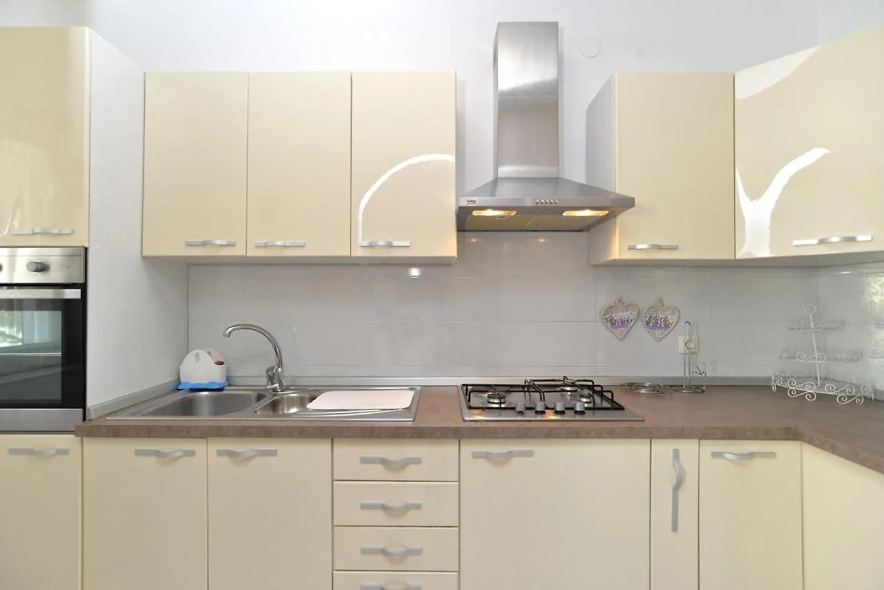 Apartments Mira 615 Rovinj