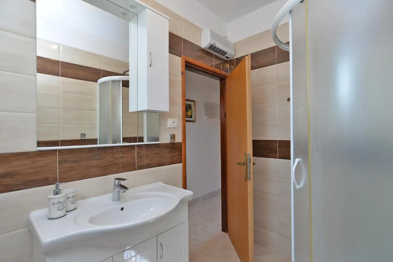 Apartments Mira 615 0*, Rovinj Croatia