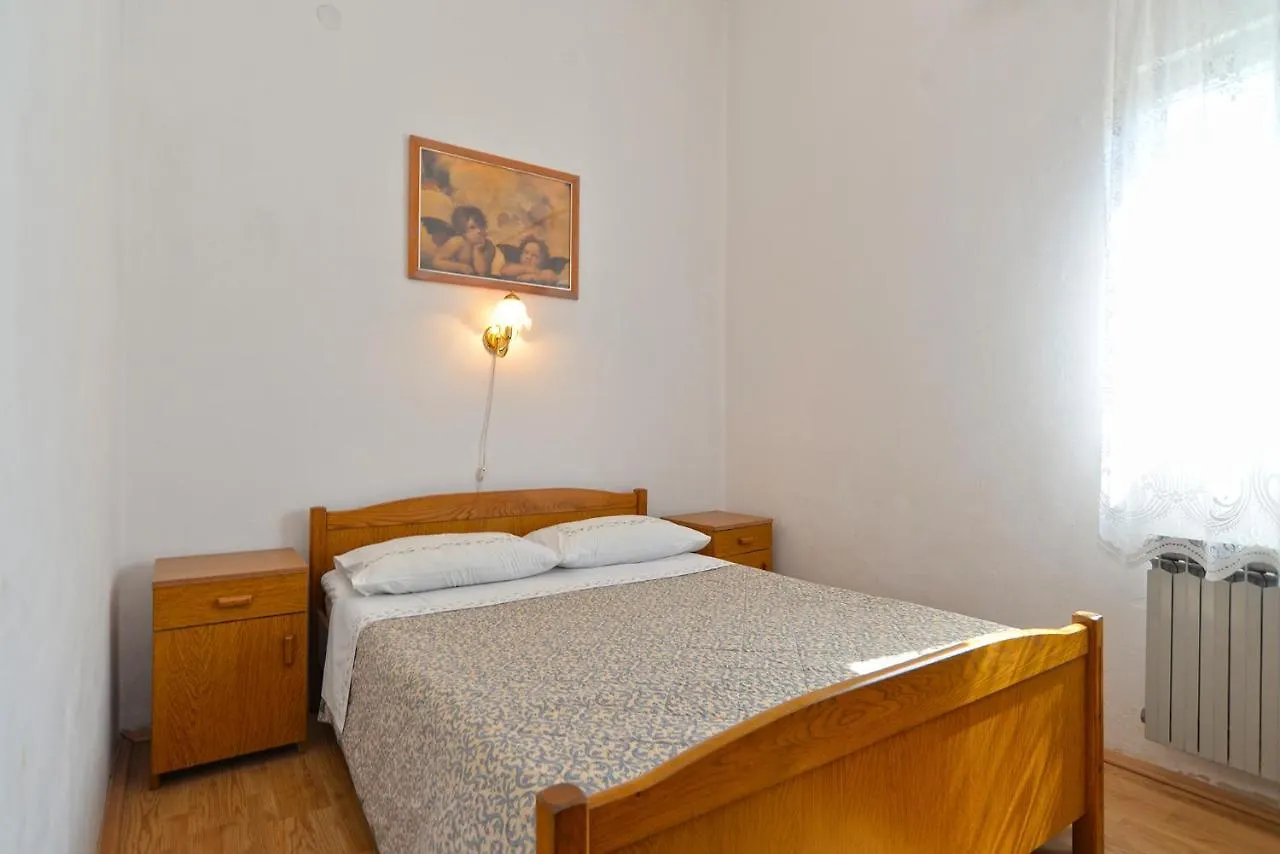 Apartments Mira 615 Rovinj